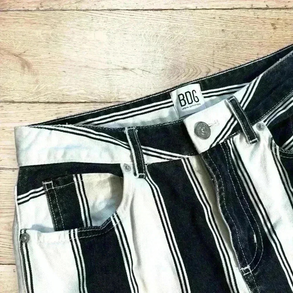 Striped Black and White Women's Jeans - Picture 4 of 8